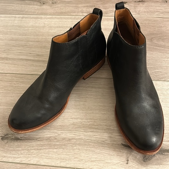 Kork-Ease Black Leather Velma Ankle Boots - Picture 10 of 10